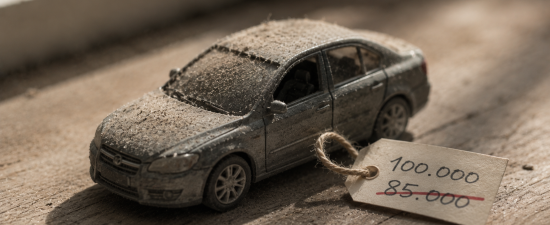 Esperar a Selic cair funciona diferente para carro do que para imóvel